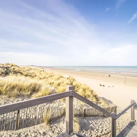 Apartment In Nieuwpoort Located With A View Of The Sea アパート